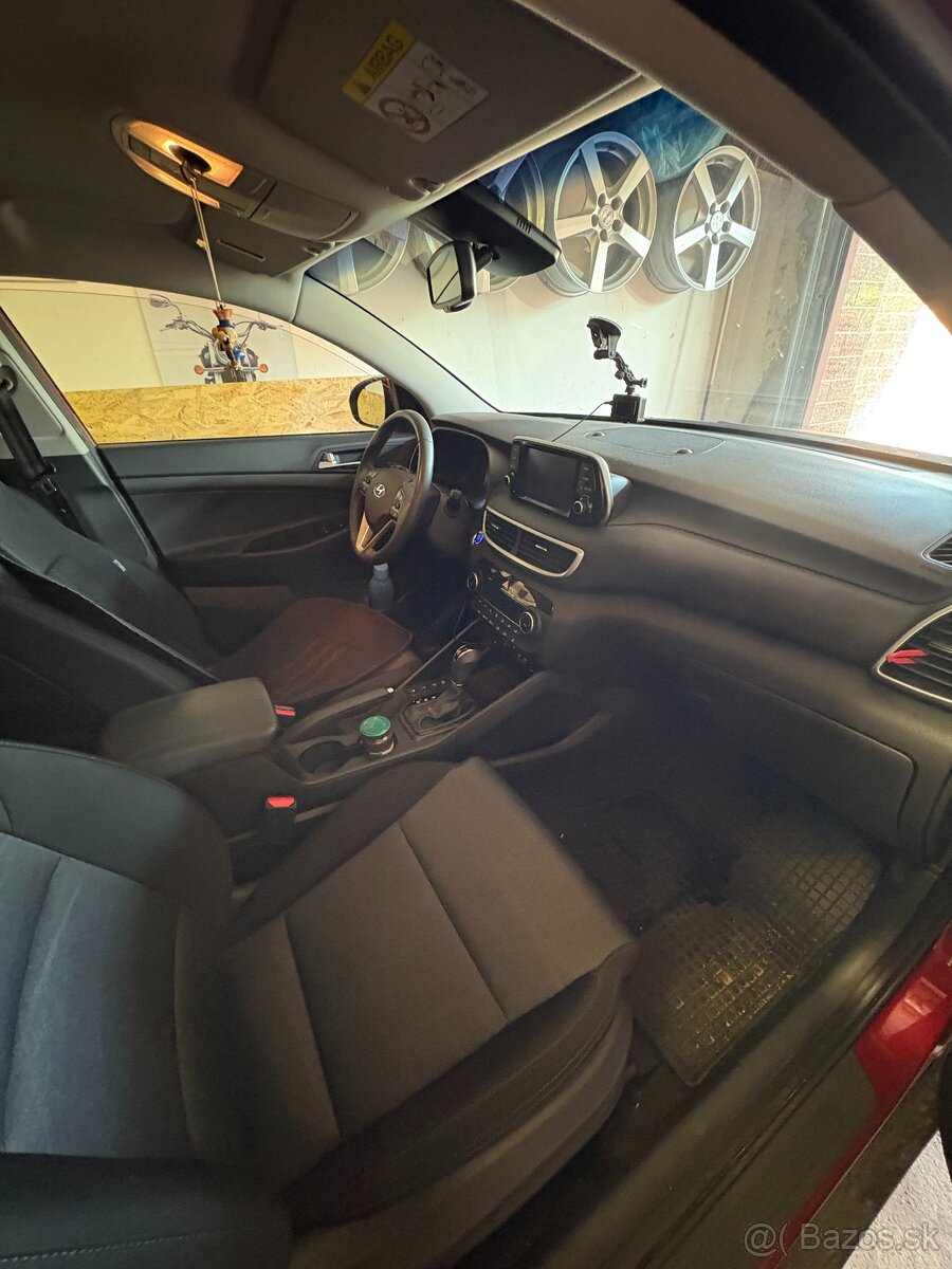 Predám Hyundai Tuscon 18000km - 6