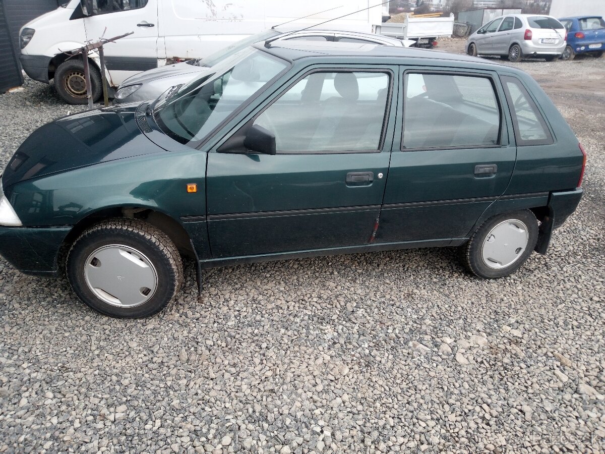 Predám Citroen ax 1.4d - 6