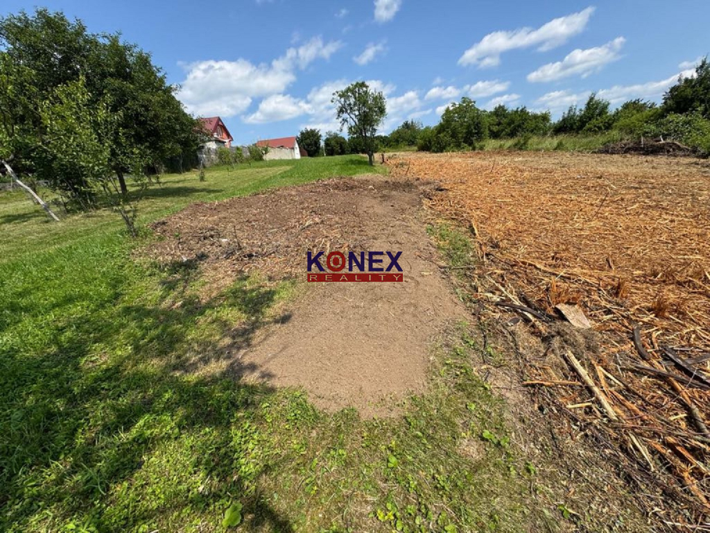 NA PREDAJ – pozemok v obci LUHYŇA - 6