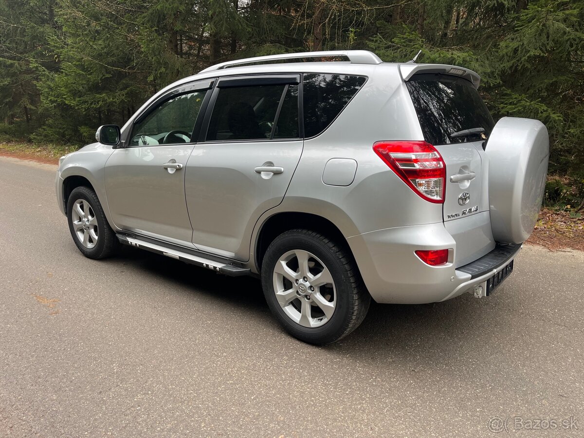 Toyota RAV4 2.2D-4D 4x4 - 6