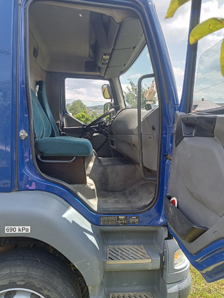 DAF LF55.180 hákový nosič kontajnerov - 6