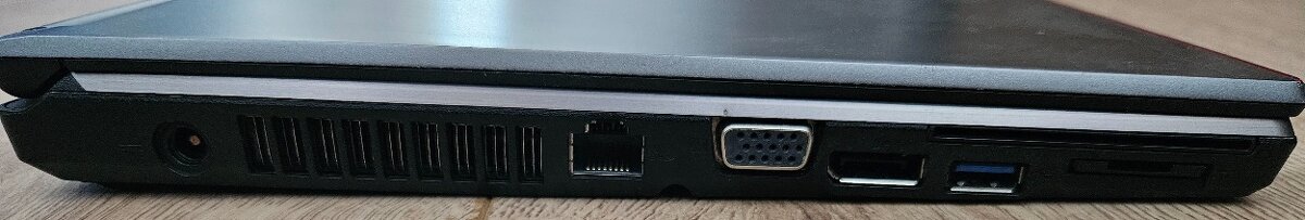 Notebook Fujitsu i5, 500GB SSD, 13,3" 12GB RAM - - 6