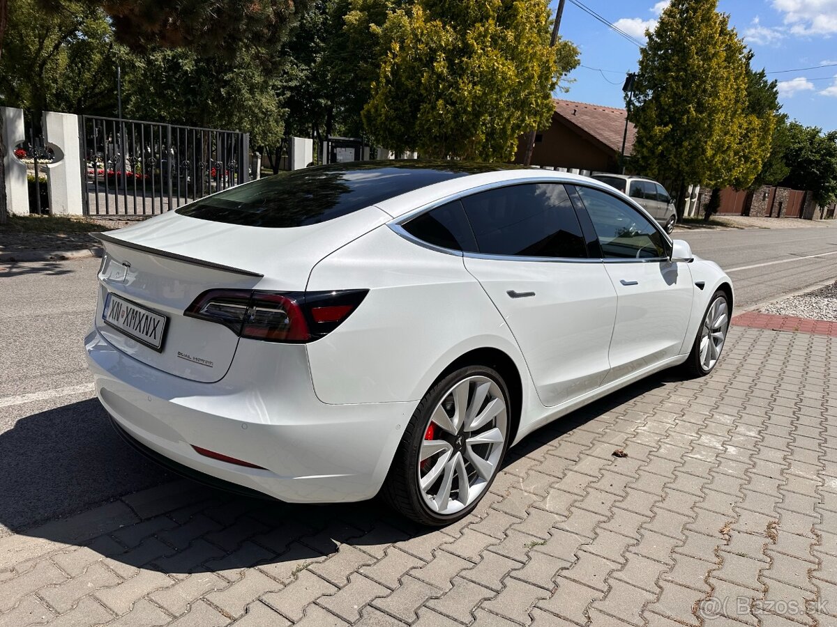 Tesla Model 3 Performance | 377 kW (513 PS) | 4x4 | 10/2019 - 6