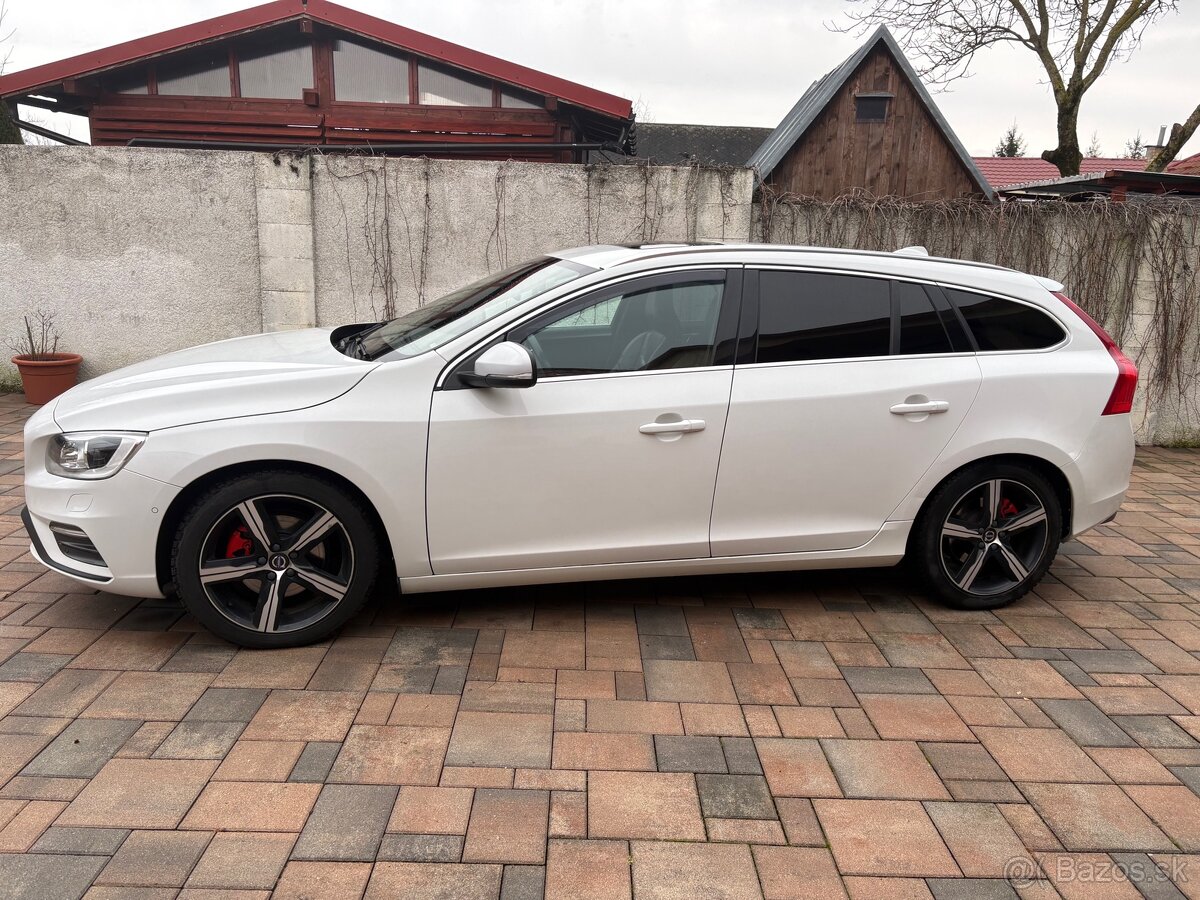 Vovlo V60 R design D4 - 6