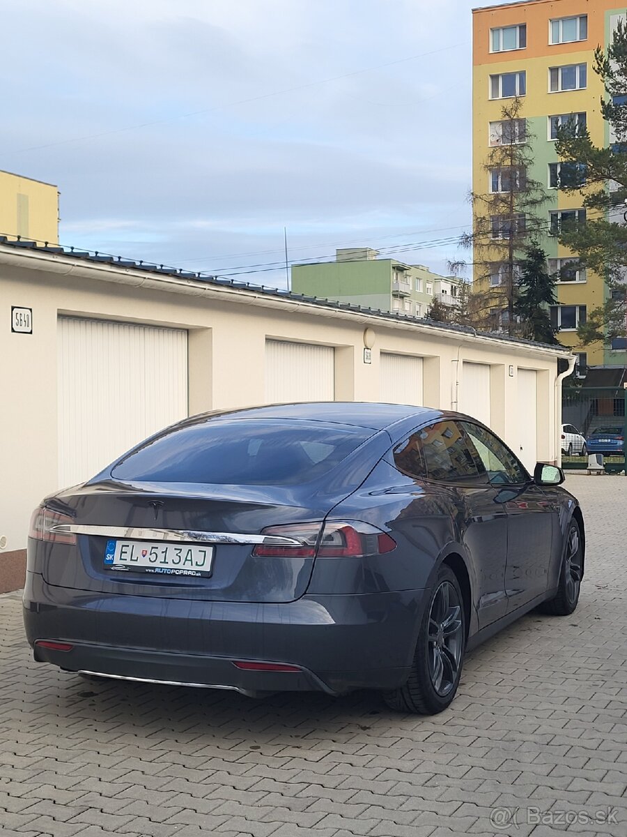 Tesla Model S 85 - 6