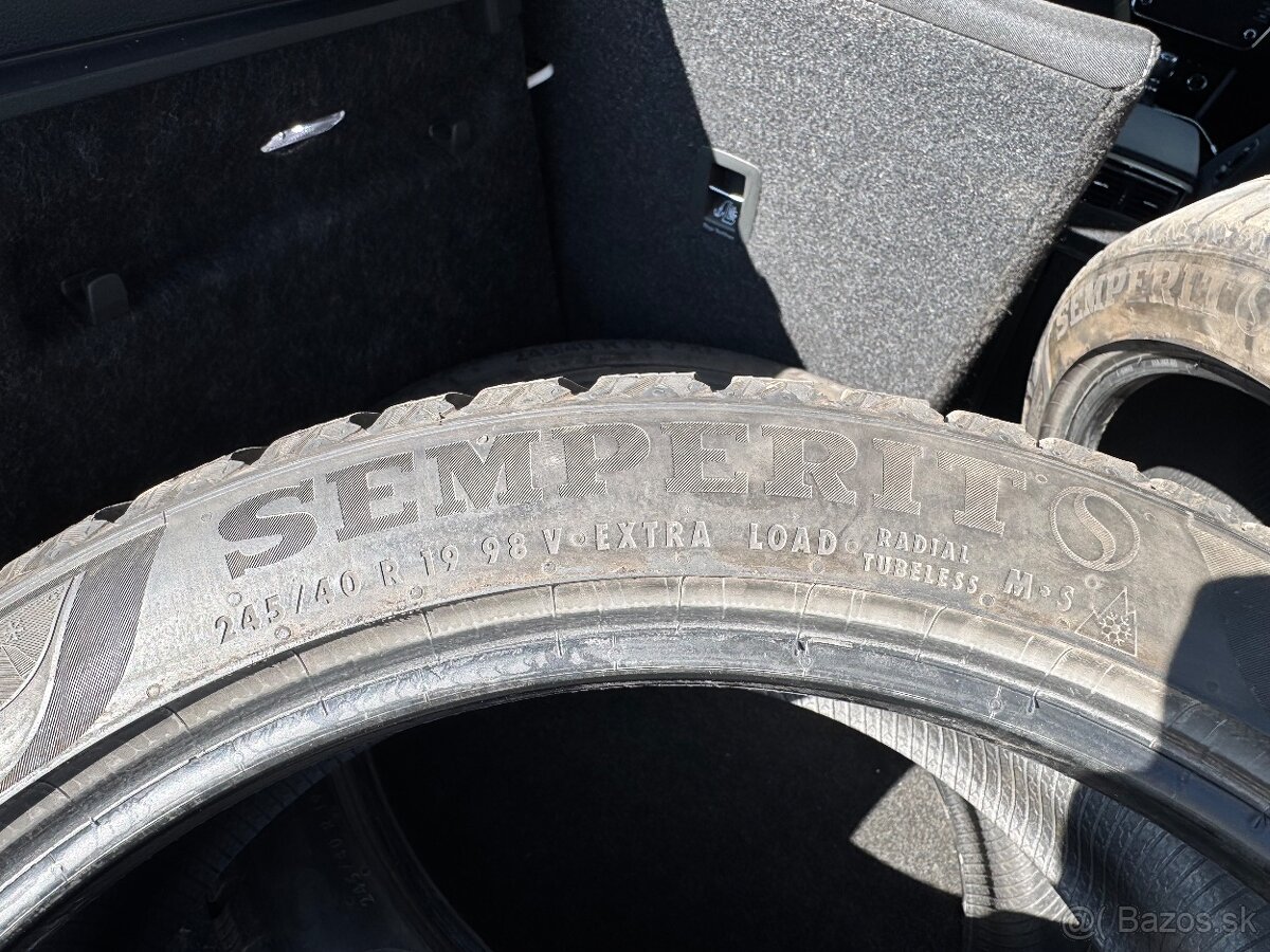 245/40 R19 zimne - 6
