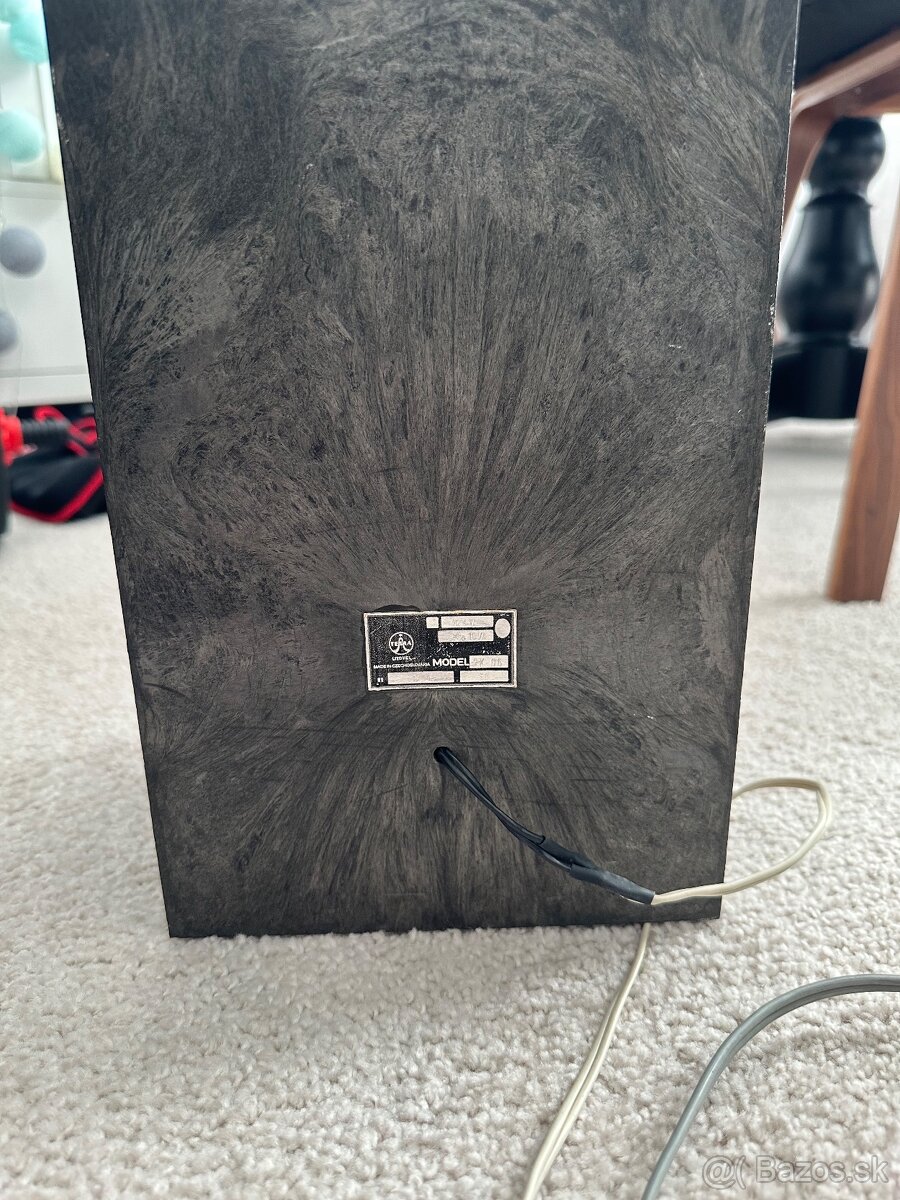 Stary gramofon Tesla model NCZ-040 - 6