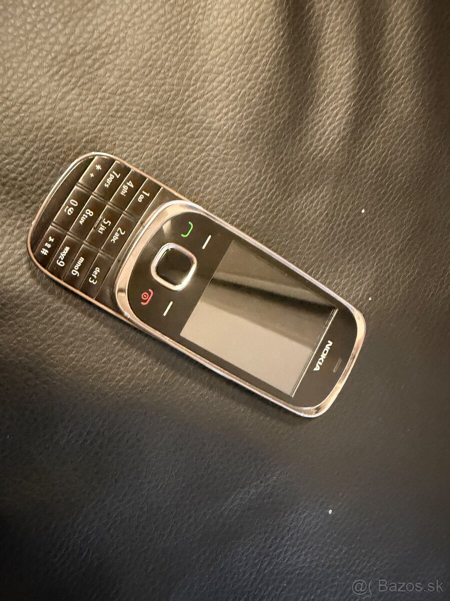 Nokia E72 + Nokia 7230 - 6