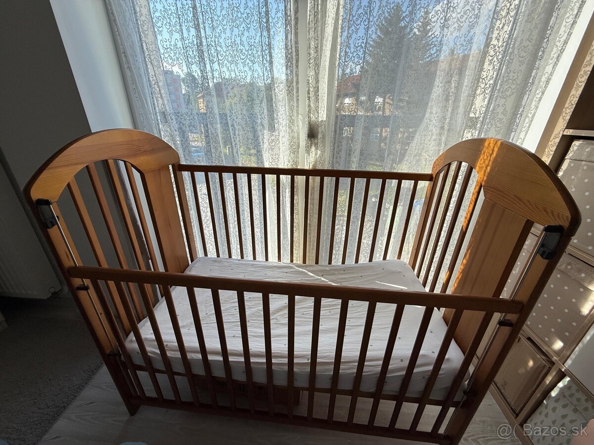 Drevená detská postielka z masívu - 6