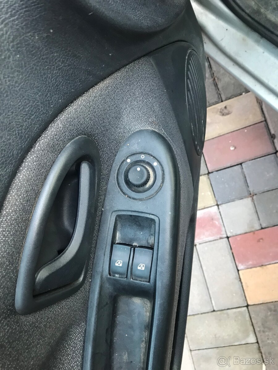 Ponúkam R CLIO 2 , 1,5 dTi. VÝMENA - 6