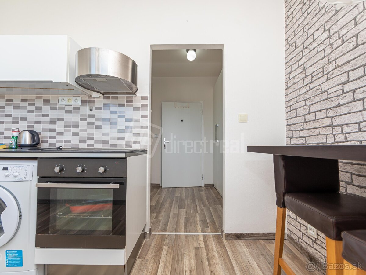 Predáme kompletne zrekonštruovaný byt pri centre Brati… - 6