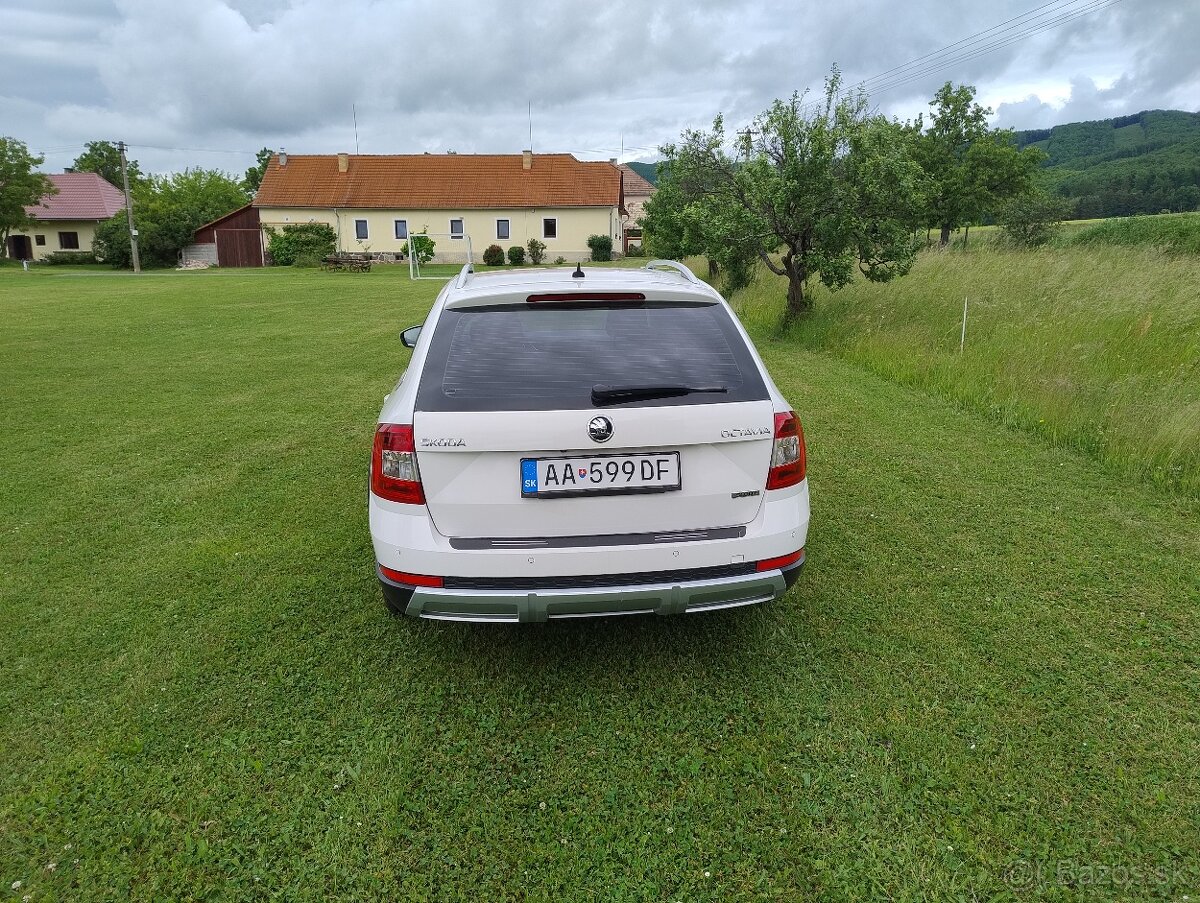 Predám Octavia scout - 6