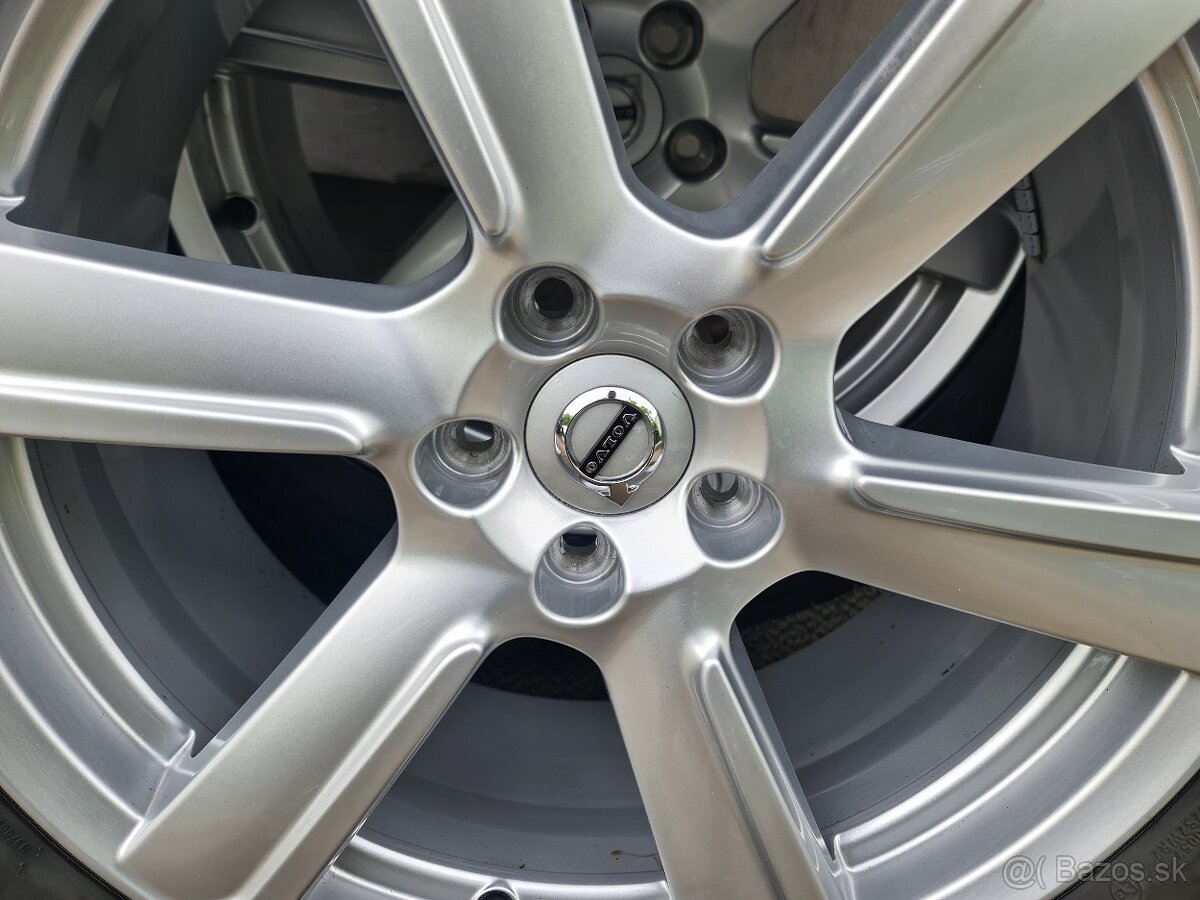 ZIMNA SADA 5X108 R19 + ZIMME PNEU 235/55 R19 - 6