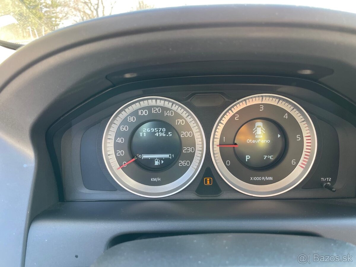 Volvo XC60 2.4D AWD - 6