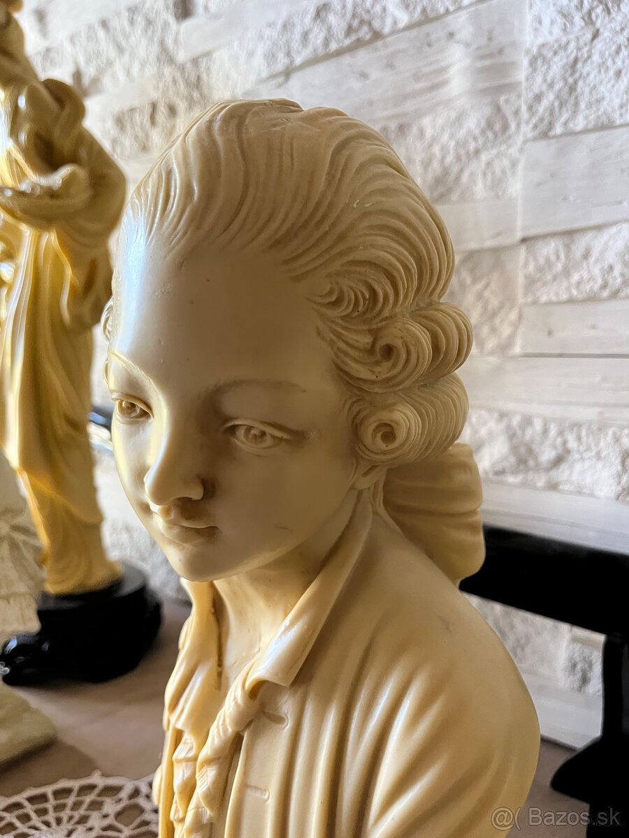 Albastrová socha – busta mladého muža (pravdepodobne Mozart) - 6