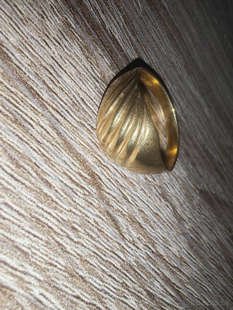 Zlaté náušnice a prstene - 6