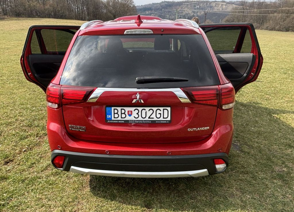 Predám Mitsubishi Outlander MY18 - 6
