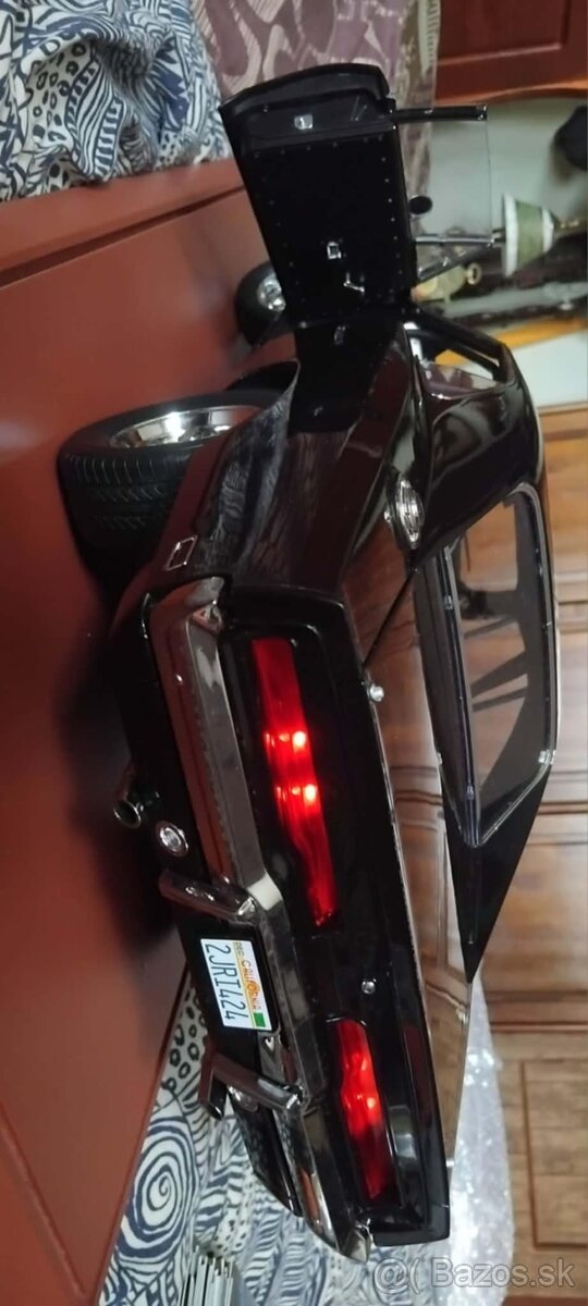 Dodge Chalanger R/T V MIERKE 1:8 - 6