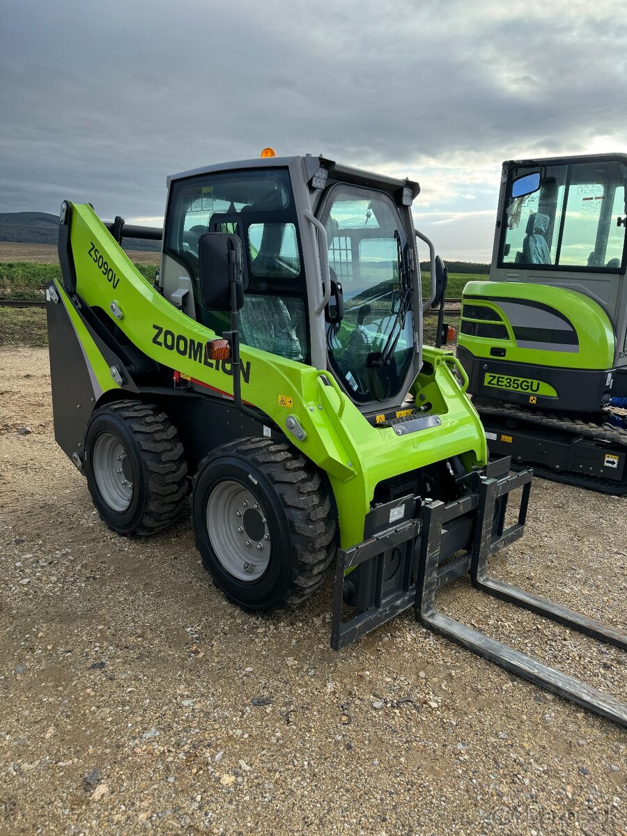 Pásový šmykom riadený nakladač - 6