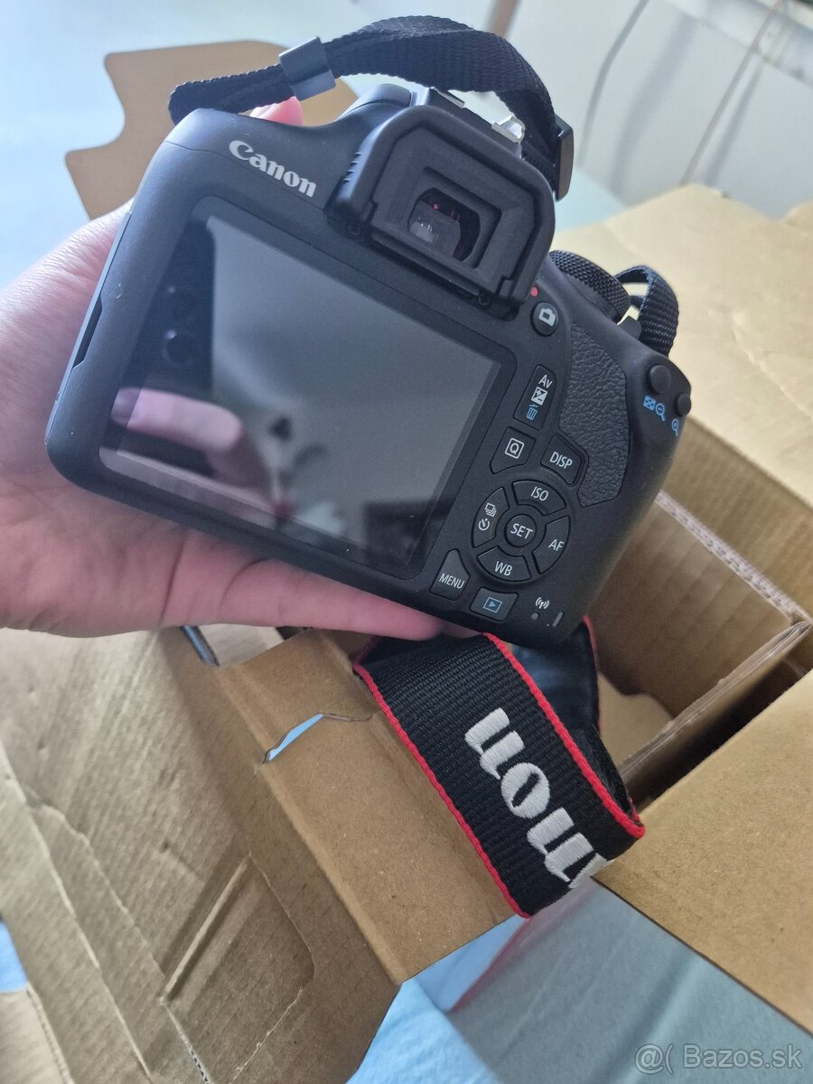 Canon fotak EOS 2000D - 6