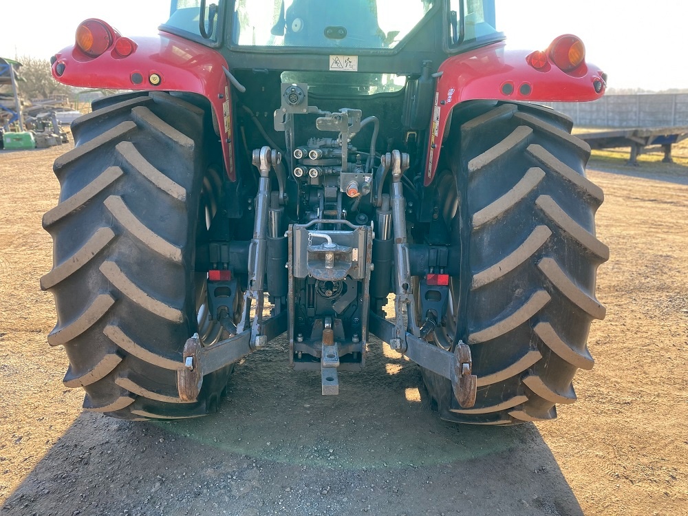Massey Ferguson 5609 - 6