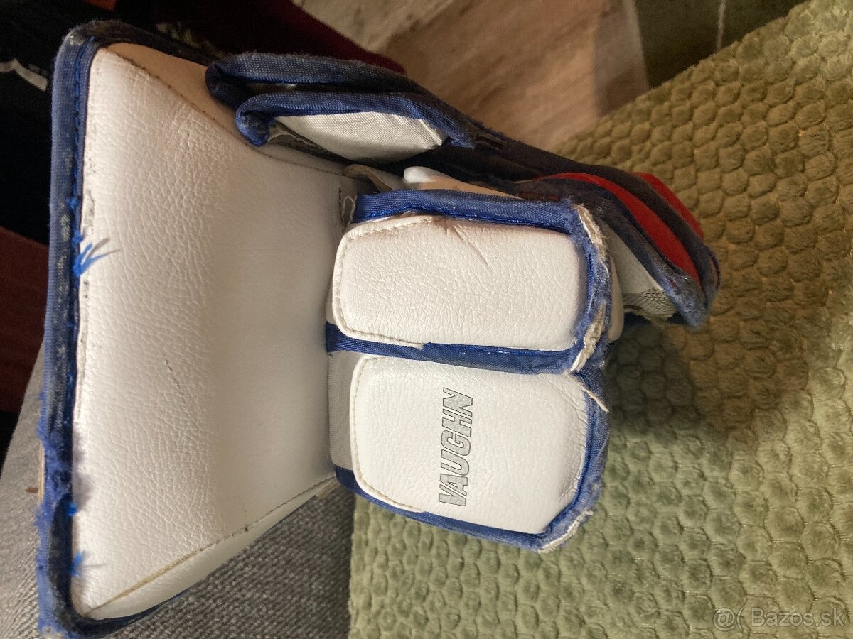 Brankárska lapačka a vyrážačka VAUGHN Velocity SR - 6
