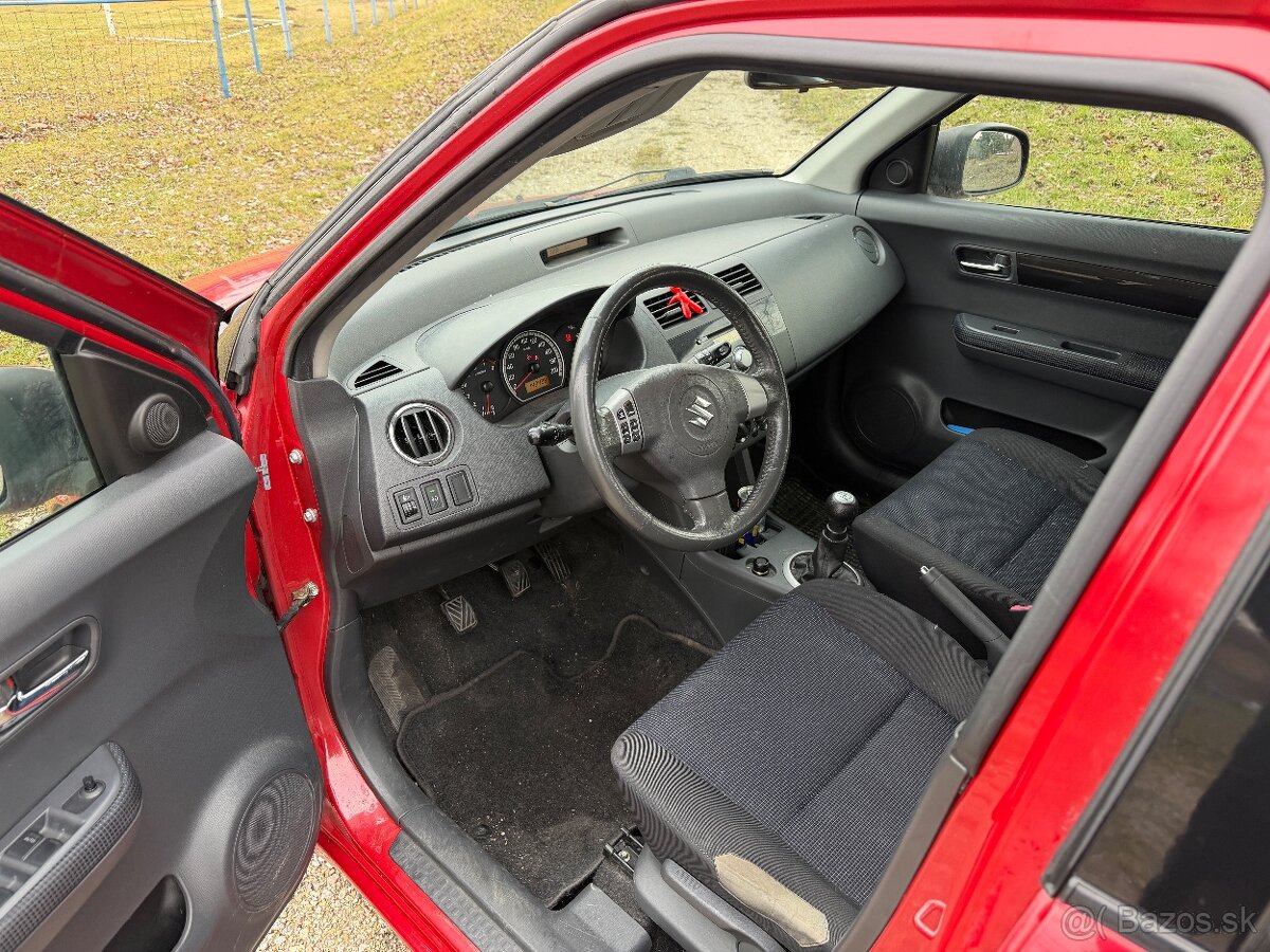 Suzuki SWIFT 4x4 1.3 - 6