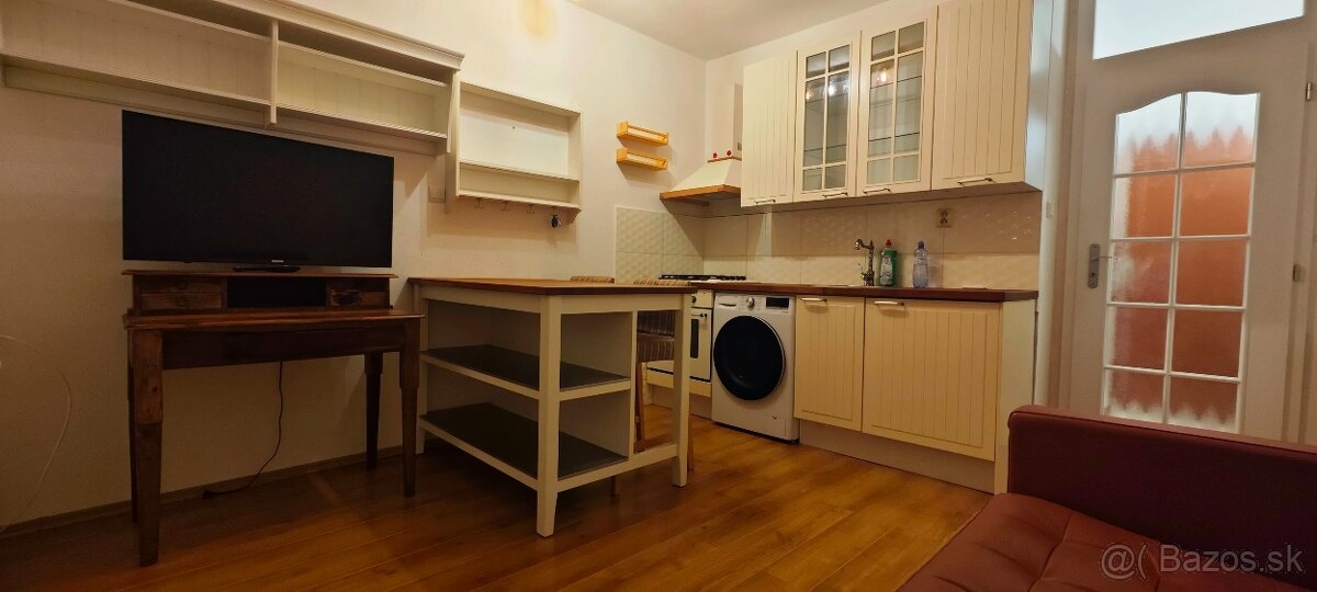 Realitný kancelária REALADR s.r.o. - 6