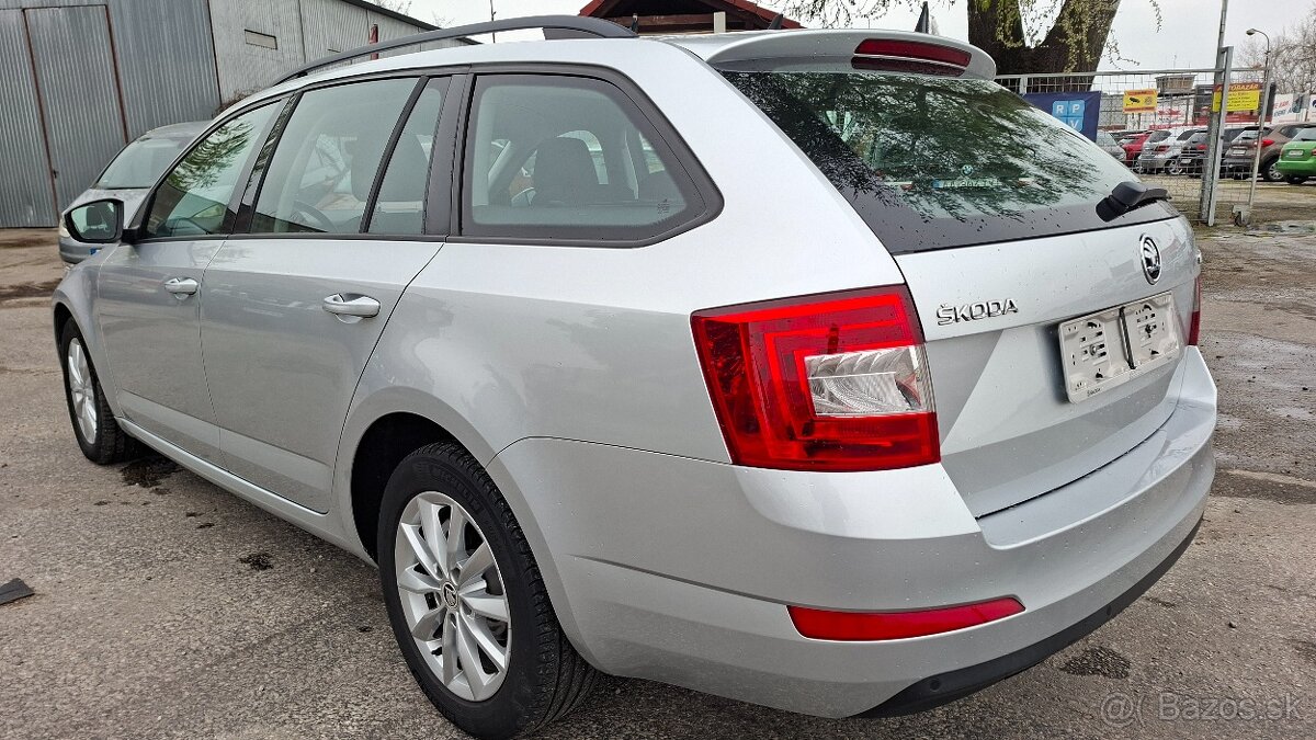 ŠKODA OCTAVIA COMBI 1.6 TDI.DSG - 6