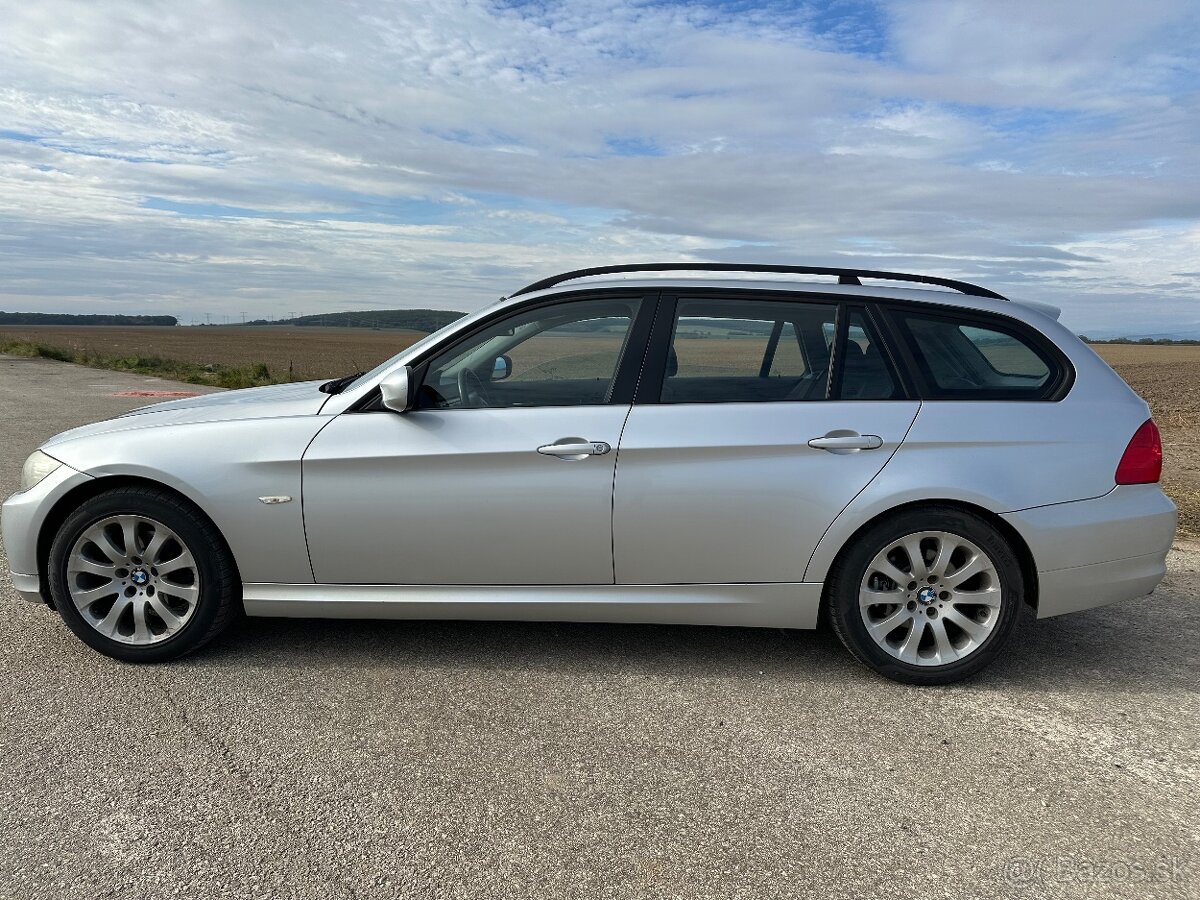 BMW RAD 3 E91 318i LCI - 6