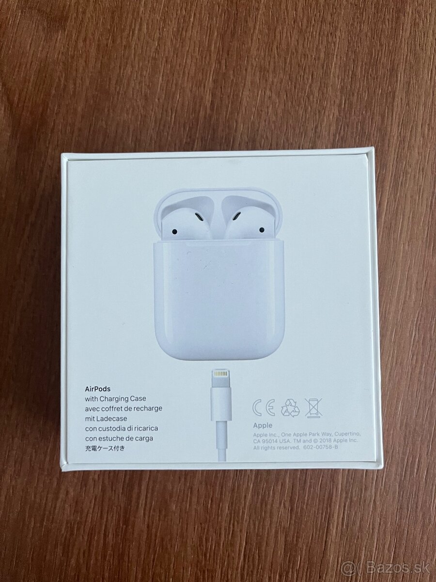 Apple sluchadla AirPods 1 Číslo modelu: A1523 - 6