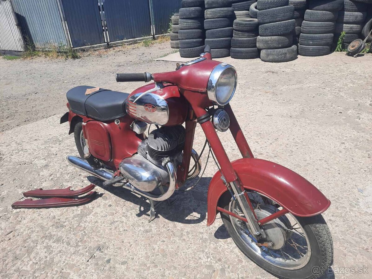 Jawa 350 model 354 - 6
