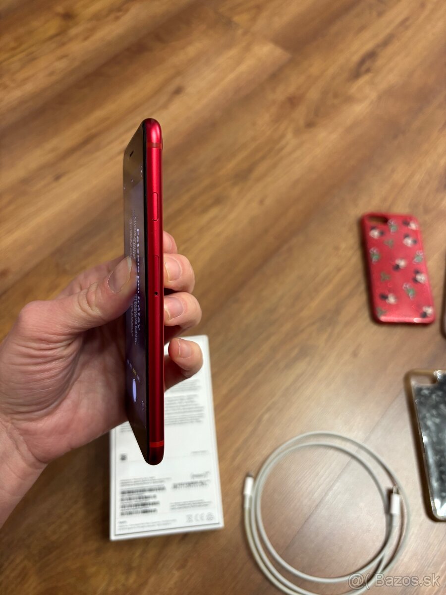 Apple iPhone SE 2020 128 gb RED - 6