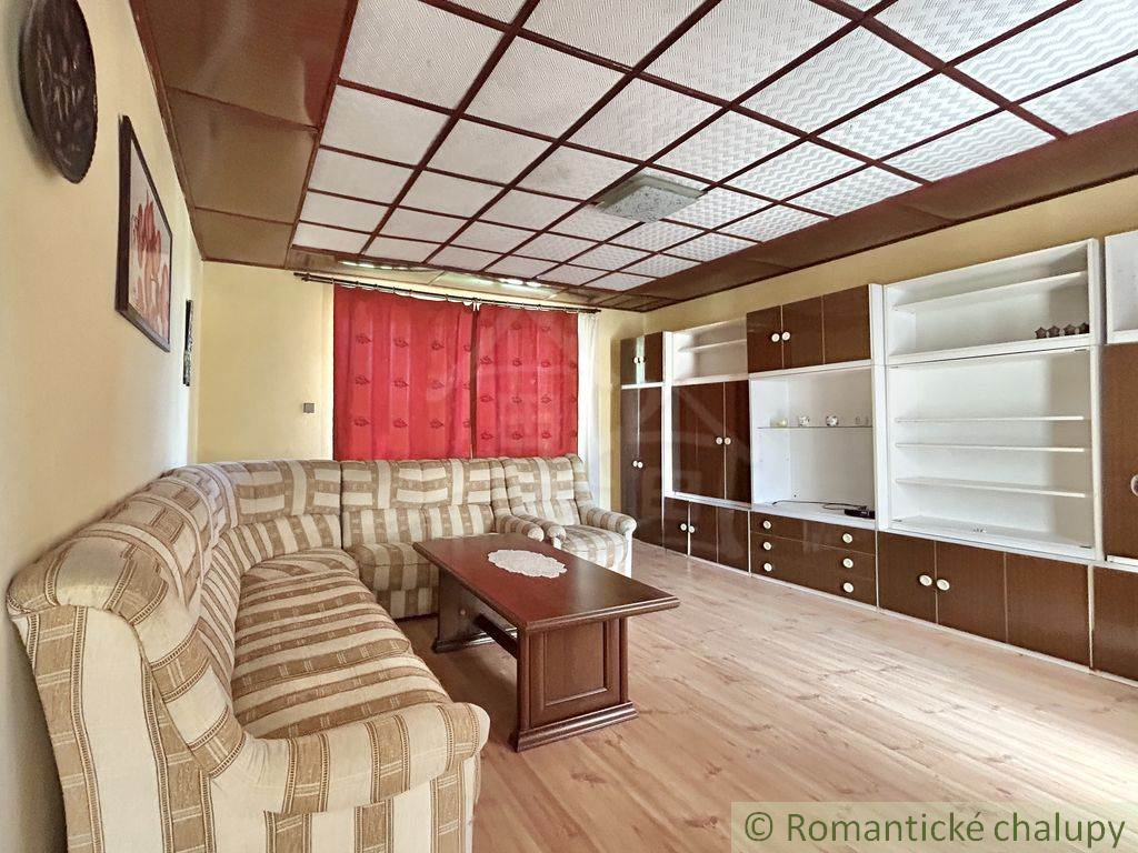 ZNÍŽENÁ CENA - Ihneď obývateľný dom v tichej časti obce Ge - 6