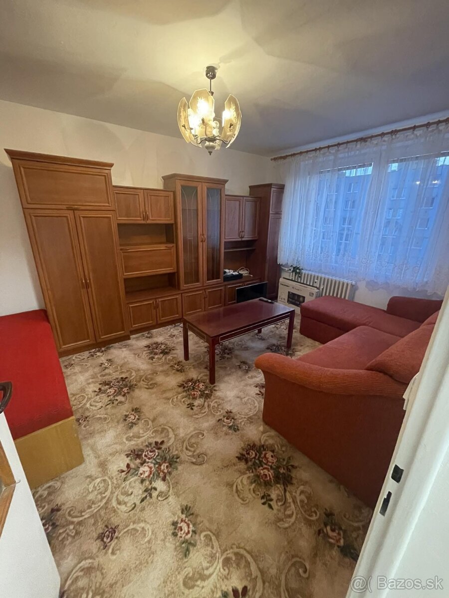 Prenájom 1 izbového bytu - 6