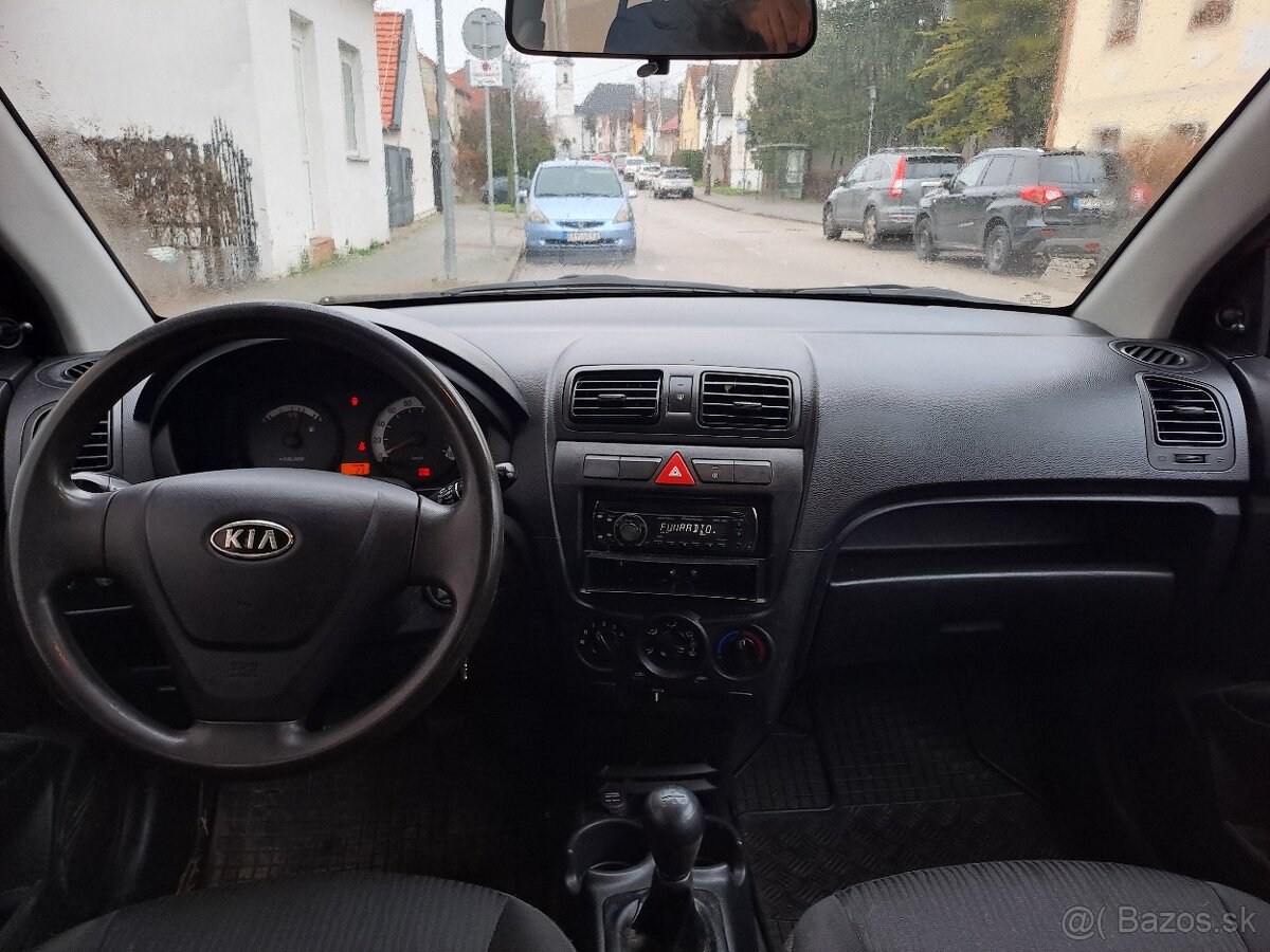 Kia picanto 1,1 46kw benzín 2009 - 6