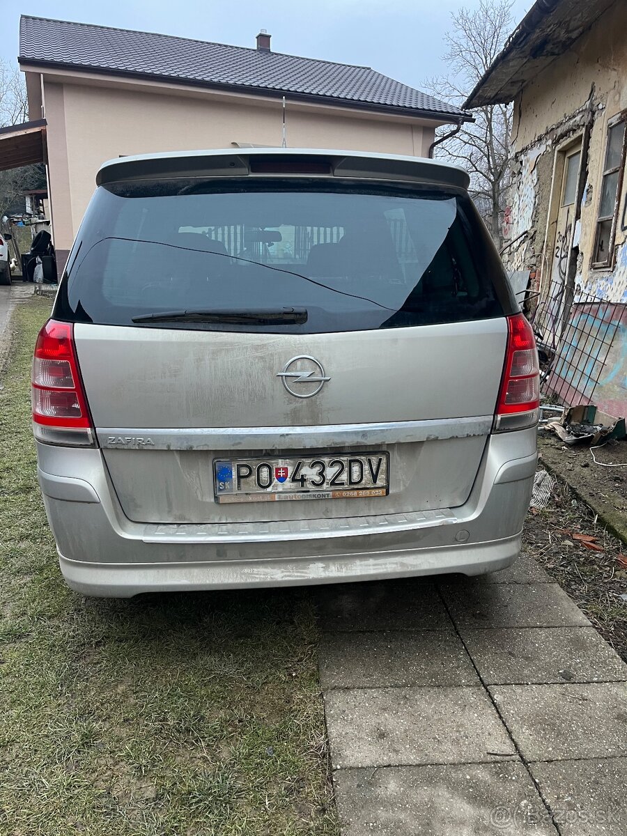 Opel zafira 1.6 benzín 103kW - 6