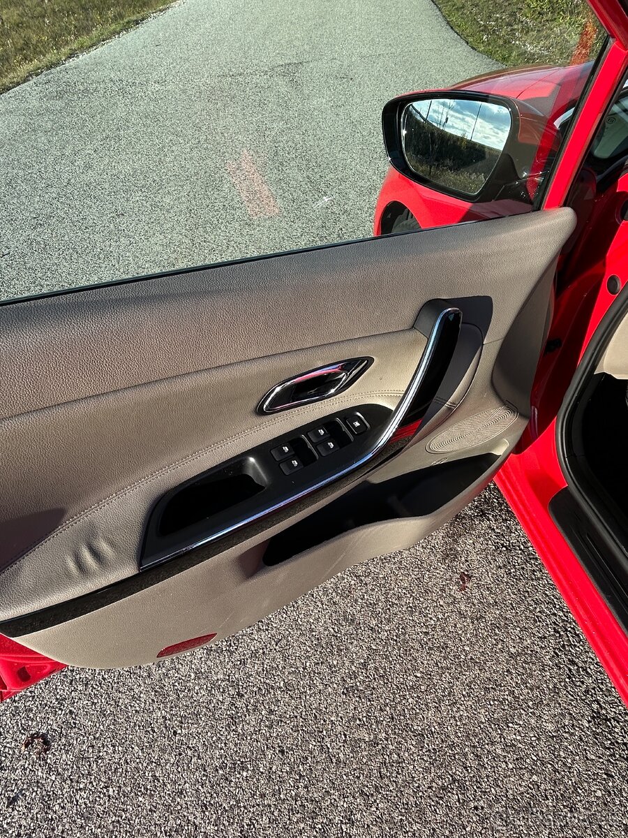 KIA CEED SW 1.6GDI 99KW BENZIN - 6