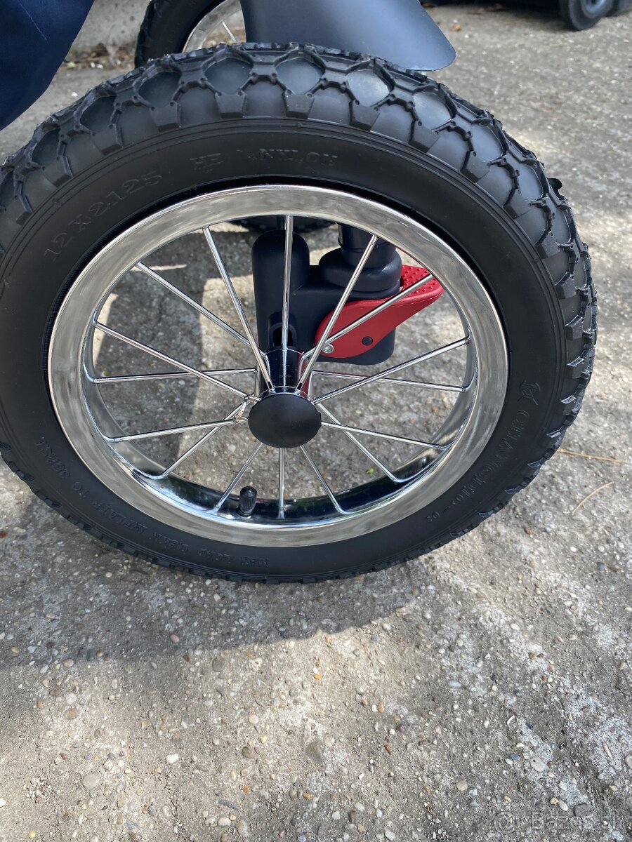 športový kočík s nafukovacími kolieskami STEGGI - 6