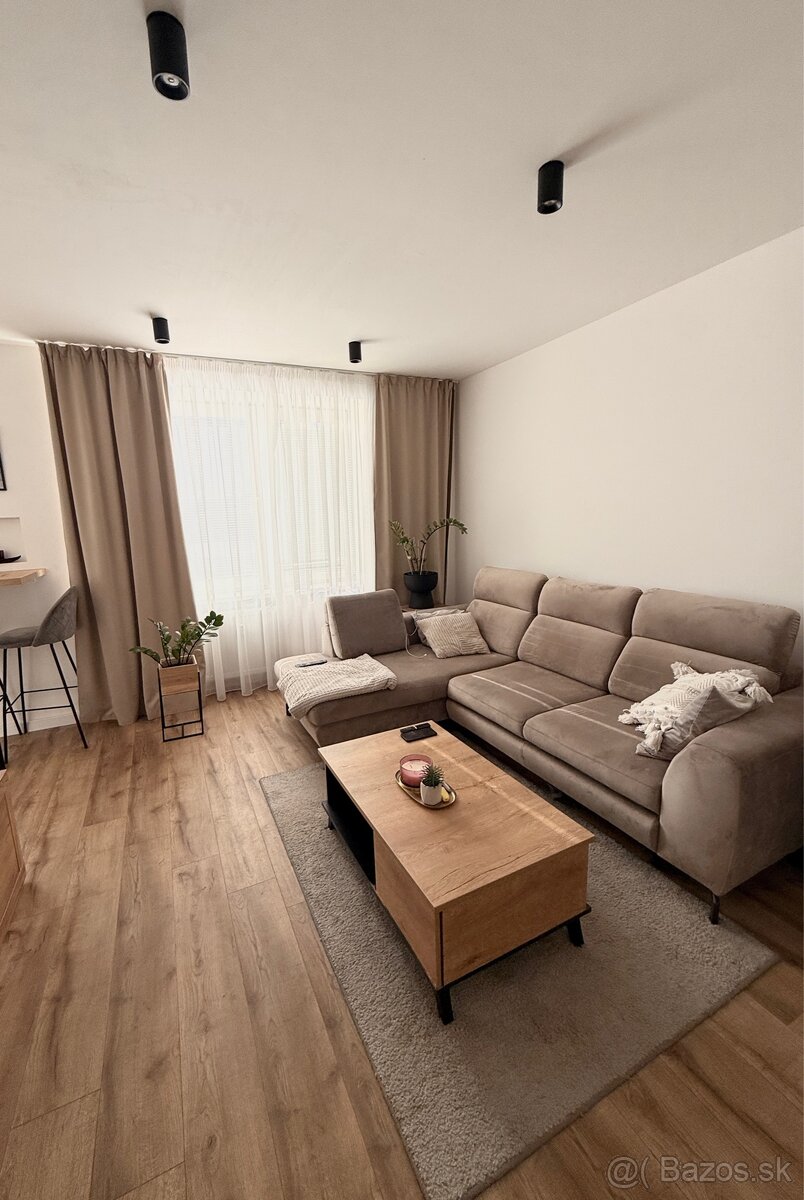 Prenajom 2 izbovy byt v centre mesta - 6