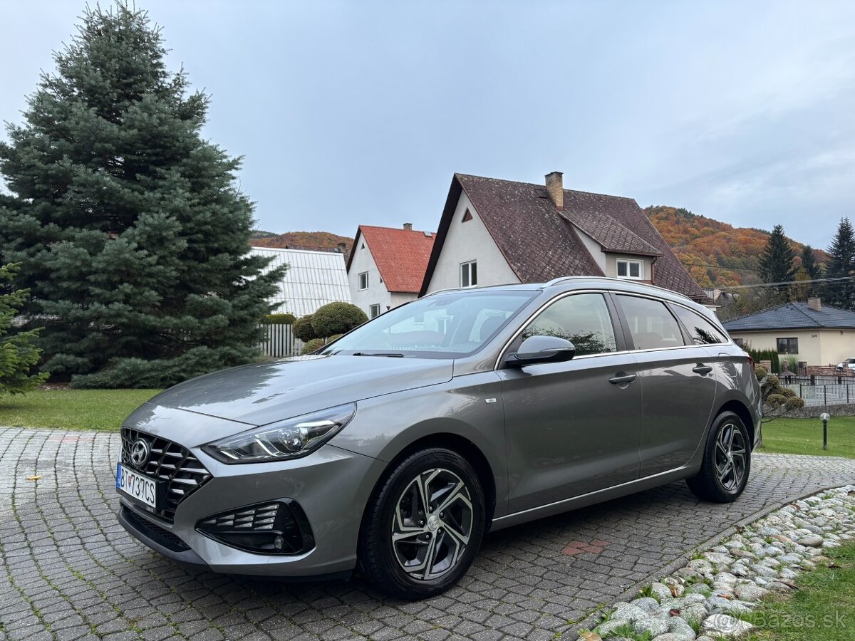 Hyundai i30 CW 1.5 TGDi BENZÍN + mHEV, AUTOMAT, kúpené v SR - 6