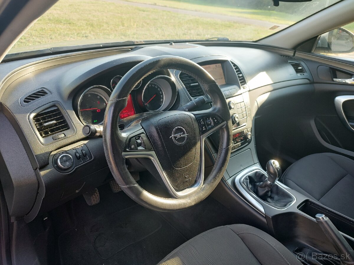 Opel Insignia 2.0 CDTi - 6