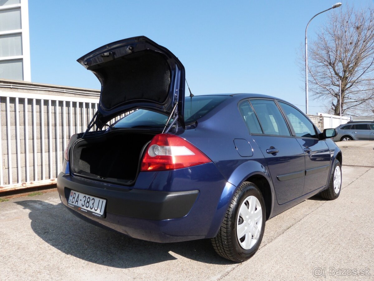 Renault Mégane 1.5 dCi Authentique Confort - 6