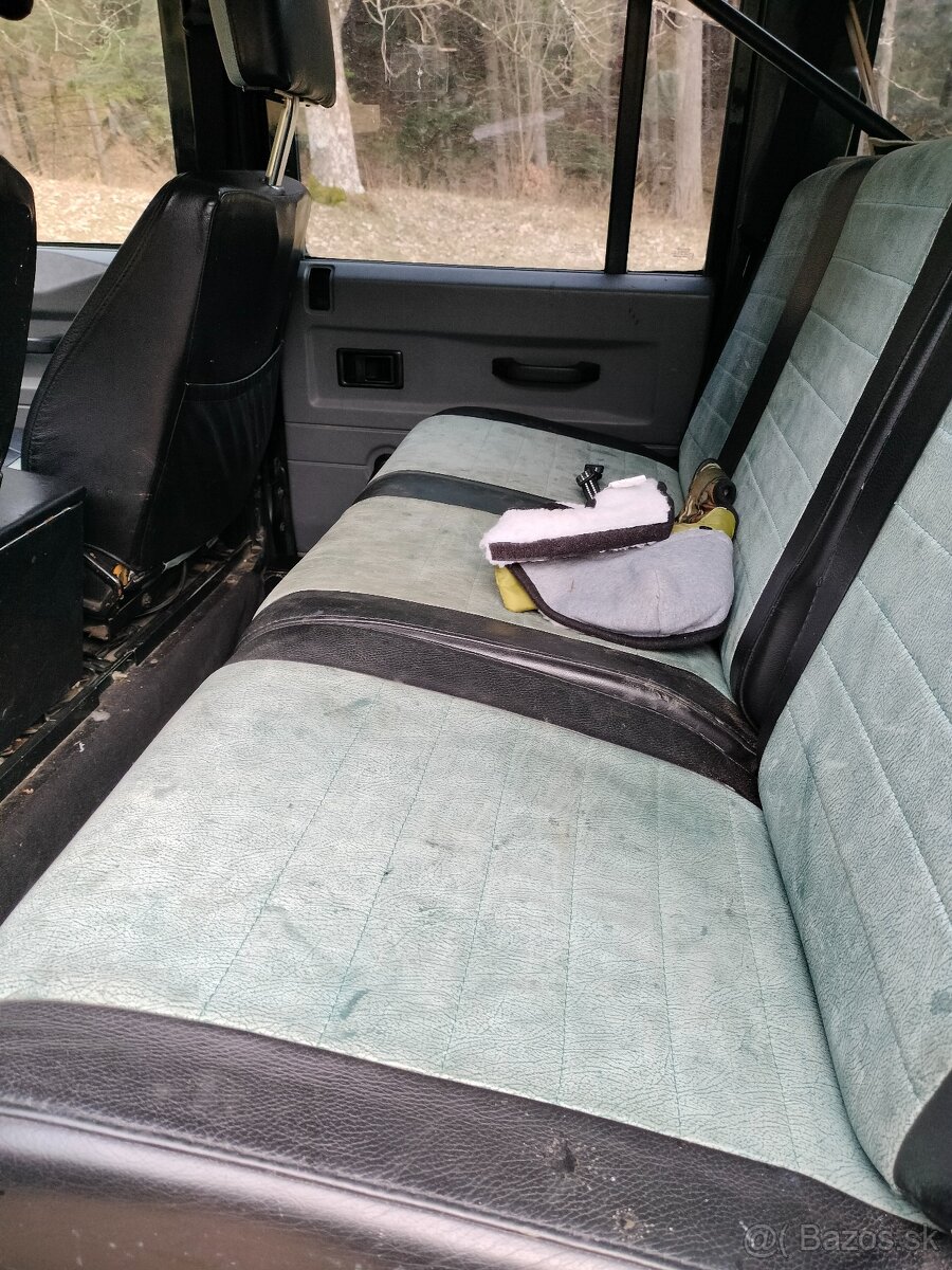 Land Rover Defender - 6