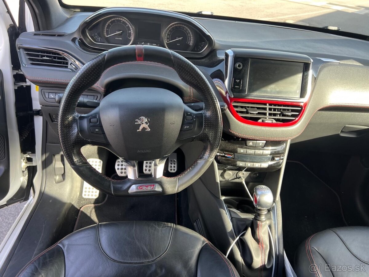 Peugeot 208 gti - 6