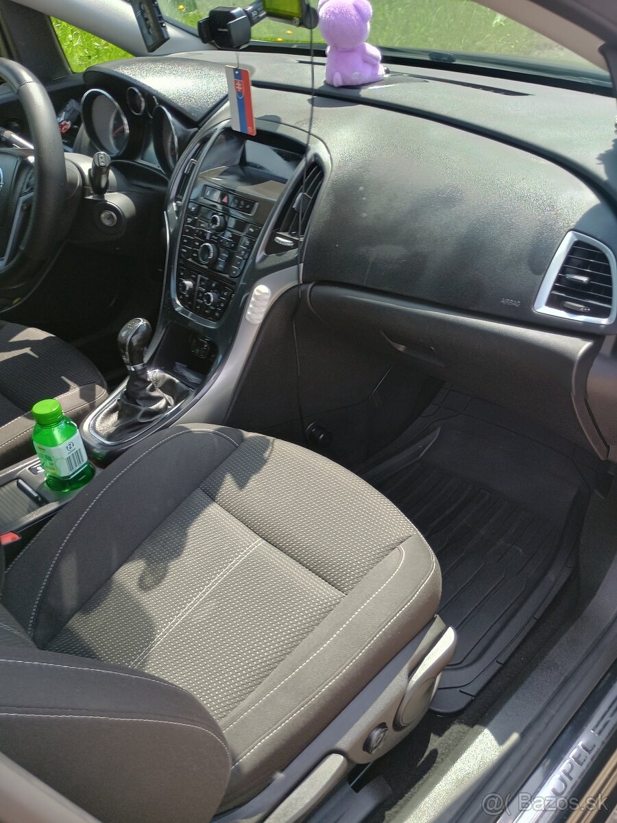 Opel Astra J 1.7.96 kw - 6