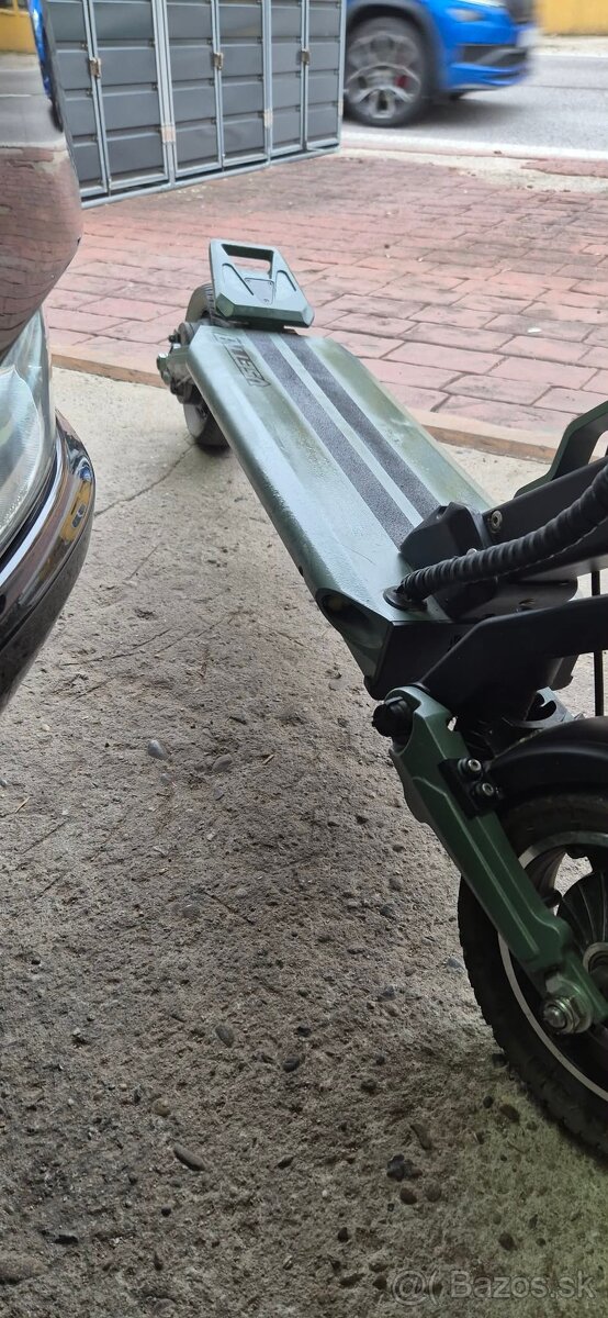 Elektrická kolobežka Vsett 8 - 6