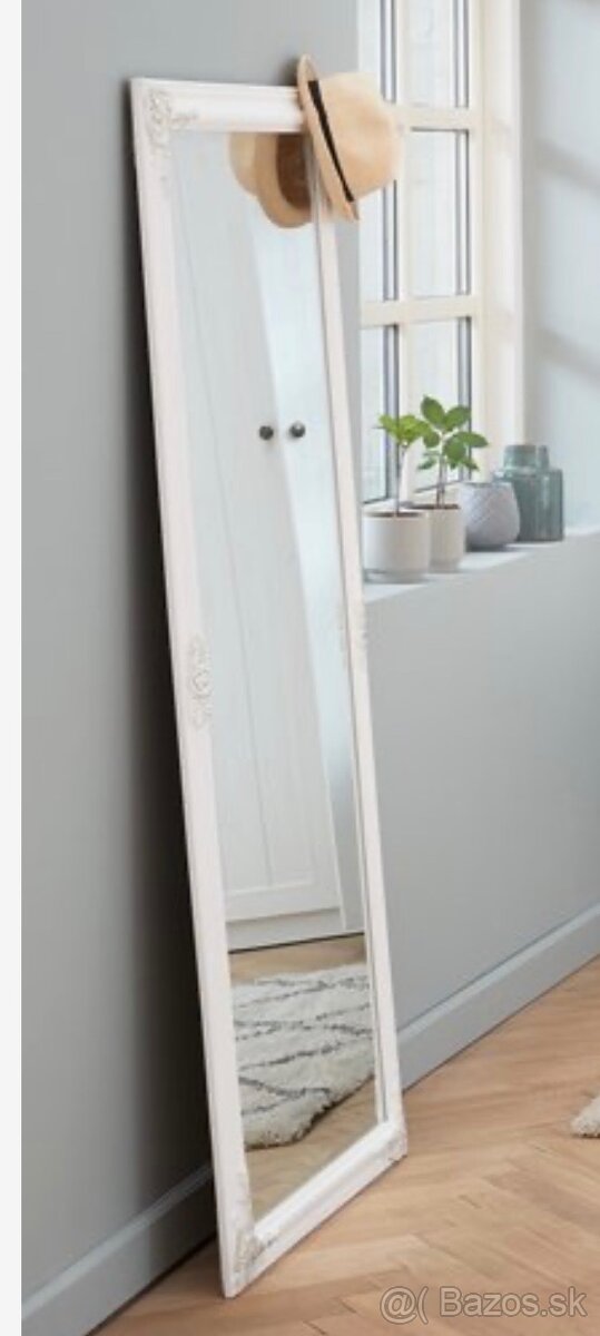 white mirror with gold details - 6
