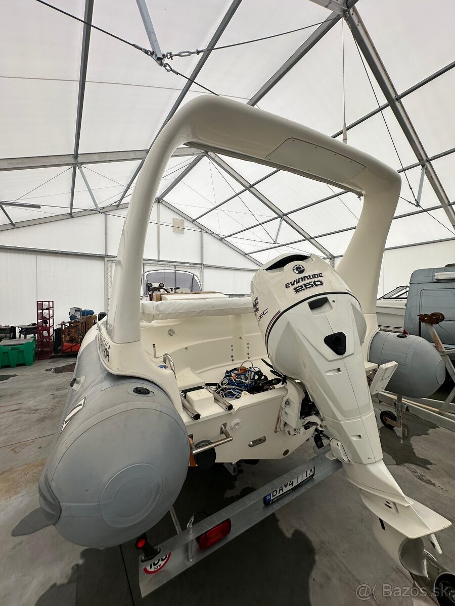 Zodiac Medline III Evinrude 250HP - 6