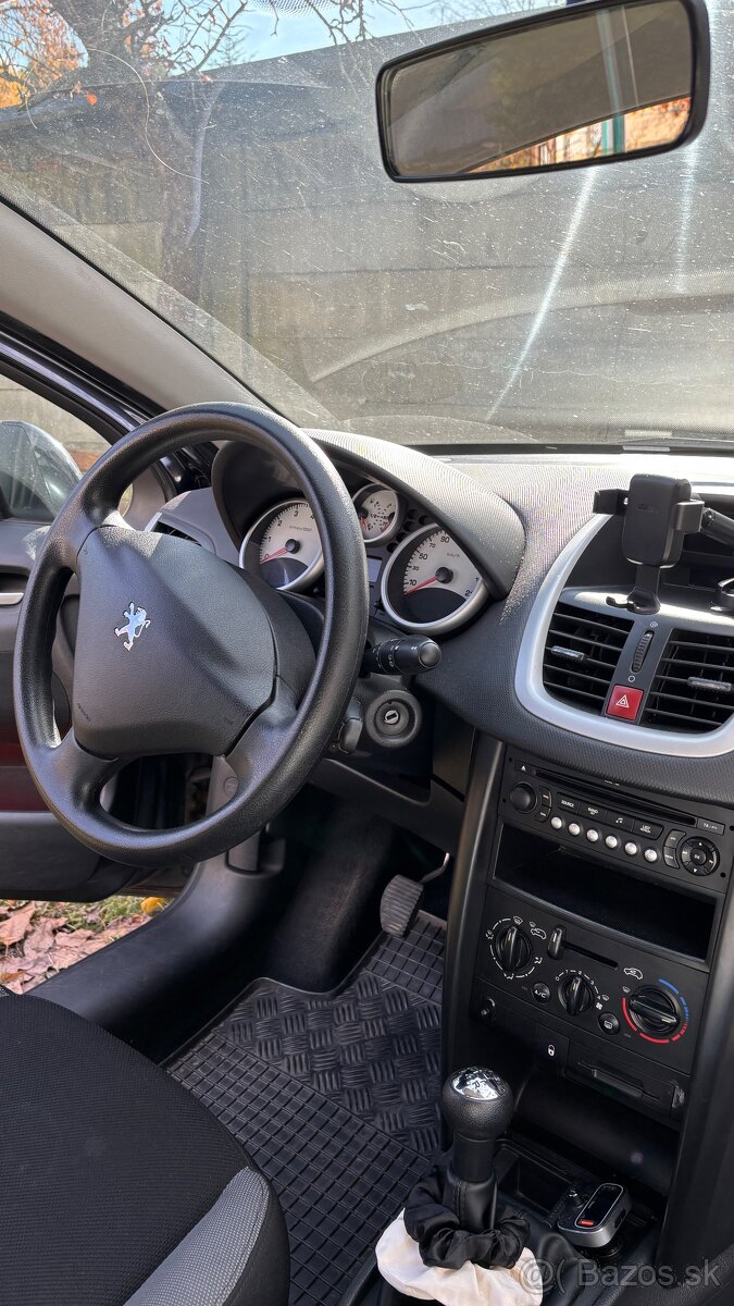 Peugeot 207 5P 1.4 E 2009 - 6